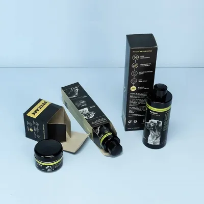 Tierpflegeprodukte in einer Faltschachtel