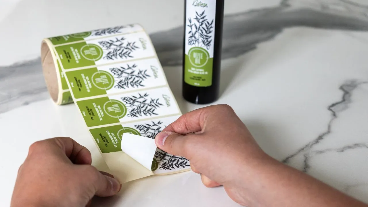 Wiederablösbare Flascheetiketten