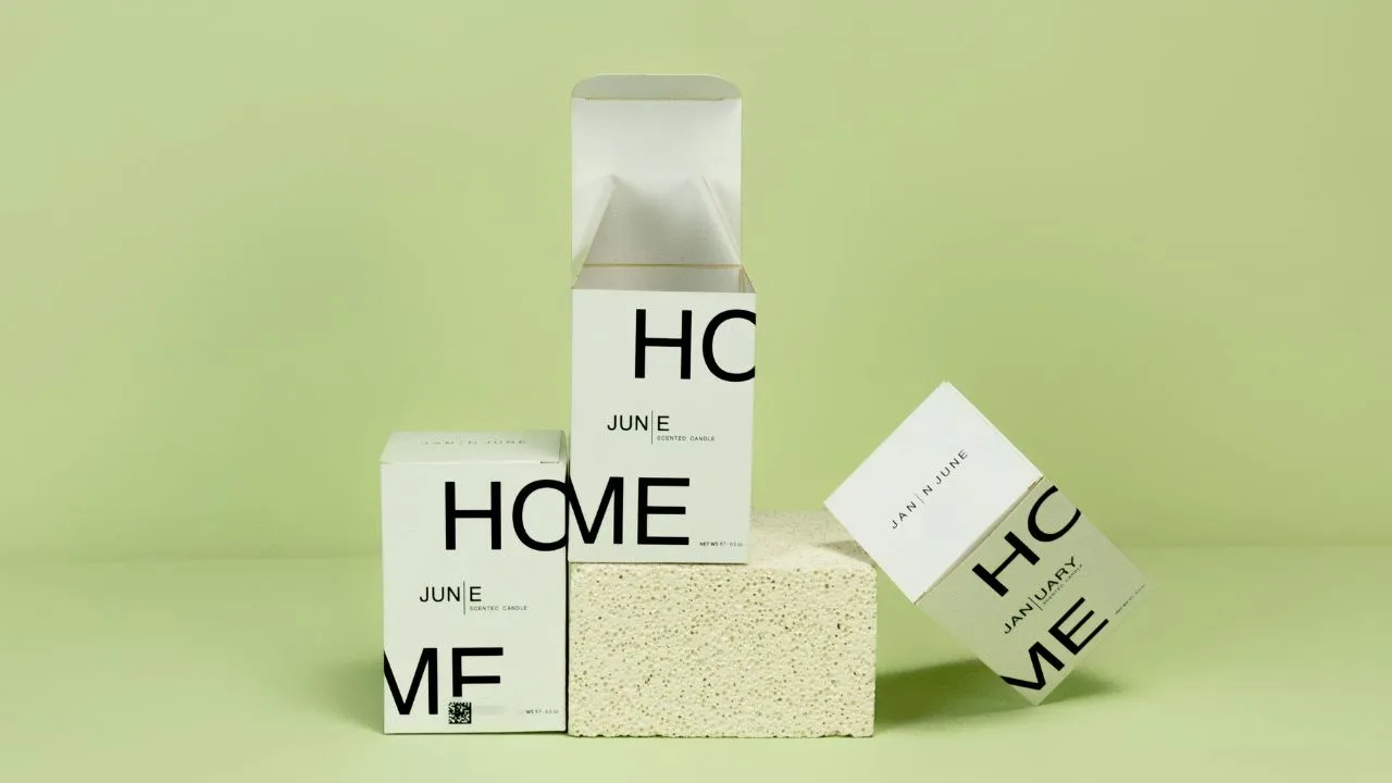 Einfarbig bedruckte Faltschachteln mit Einstecklasche